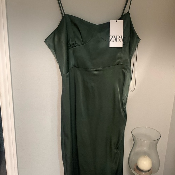 Green Dress Satin Effect midi dress - Picture 1 of 4